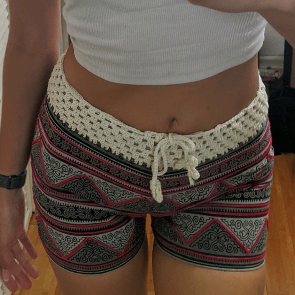 Print Crochet Shorts